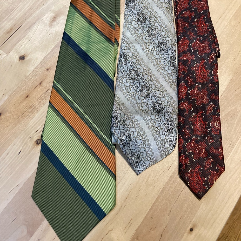 FINAL PRICE 3 vintage Men’s neckties